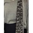 Top manches longues leopard et écharpe assortie