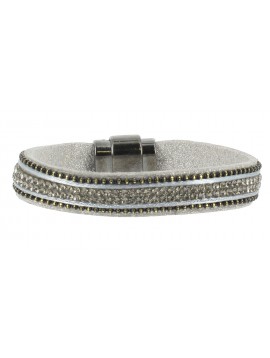 Bracelet - Flat rhinestone row.