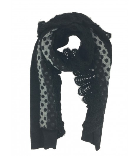 Scarf - Dotted pattern with lace style knitted edge.