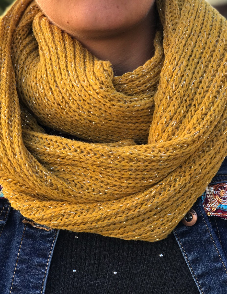 Snood - Tricoté avec lurex.