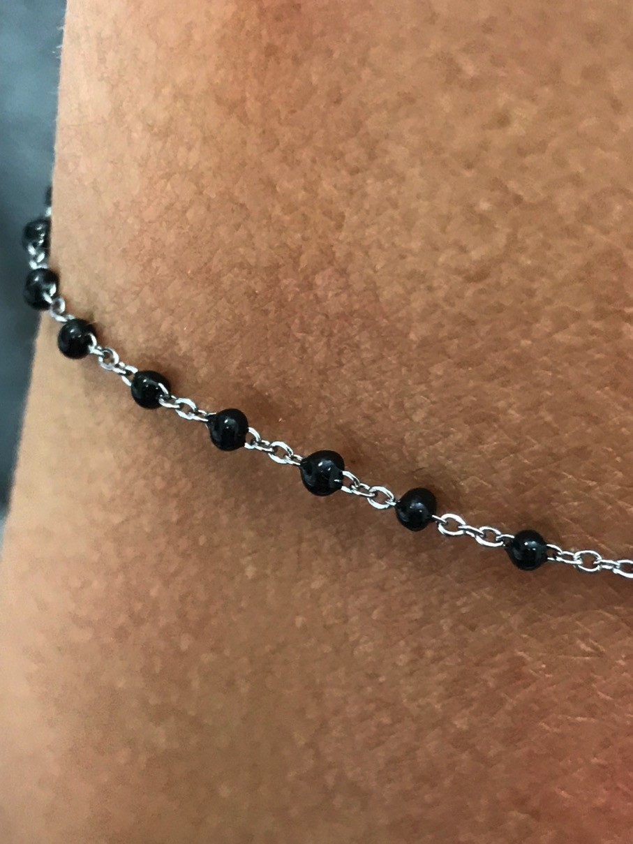 Bracelet Acier - Petites perles sur chaîne fine.