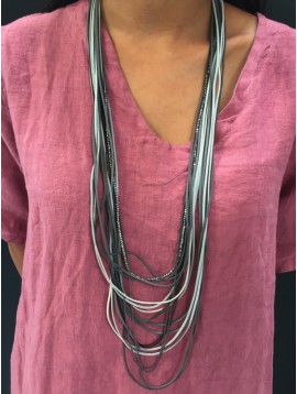 Long Necklace - Multirows laces, faceted beads and chains.