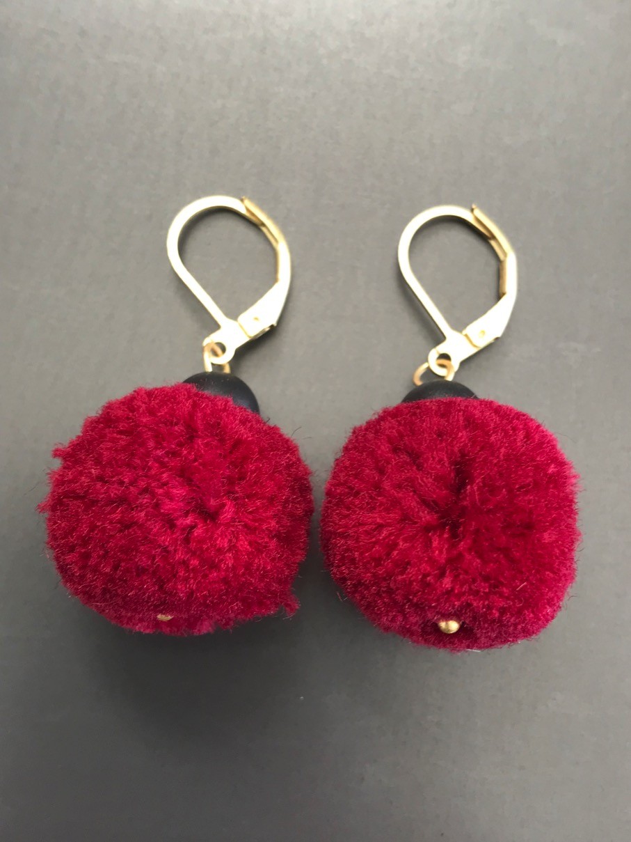 Boucles d'oreilles - Boules pompons.