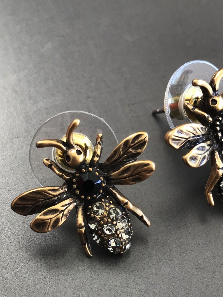 Boucles d'oreilles - Abeille avec dessus strass