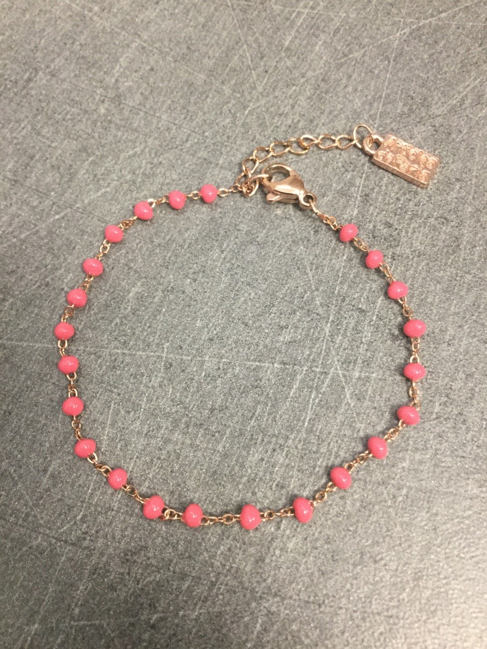 Bracelet Acier - Petites perles sur chaîne fine.