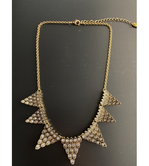 Collier - Triangles façon plumes oiseaux en strass