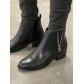 Bottines avec petit talon et zip sur le côté