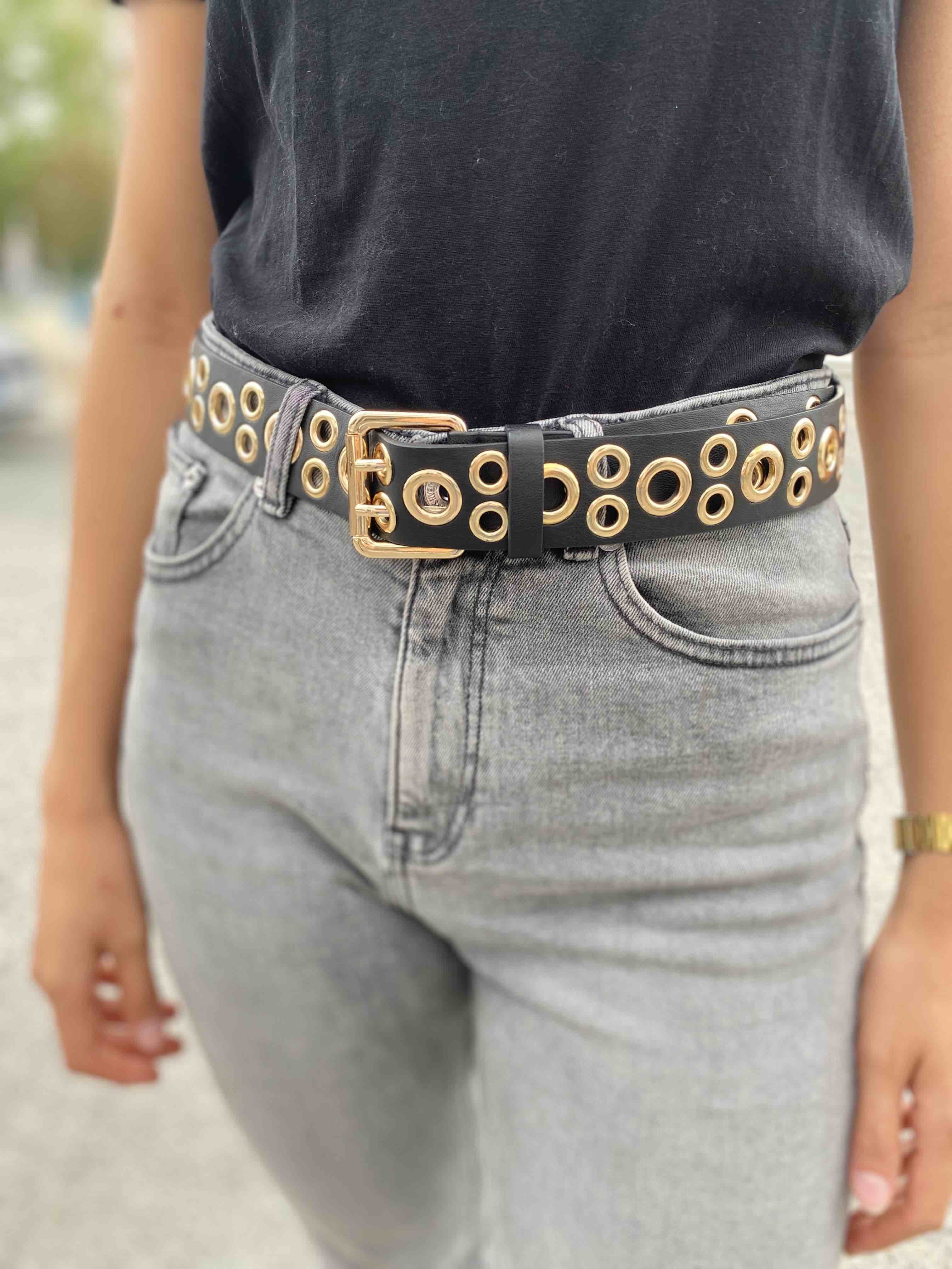 Ceinture multi oeillets