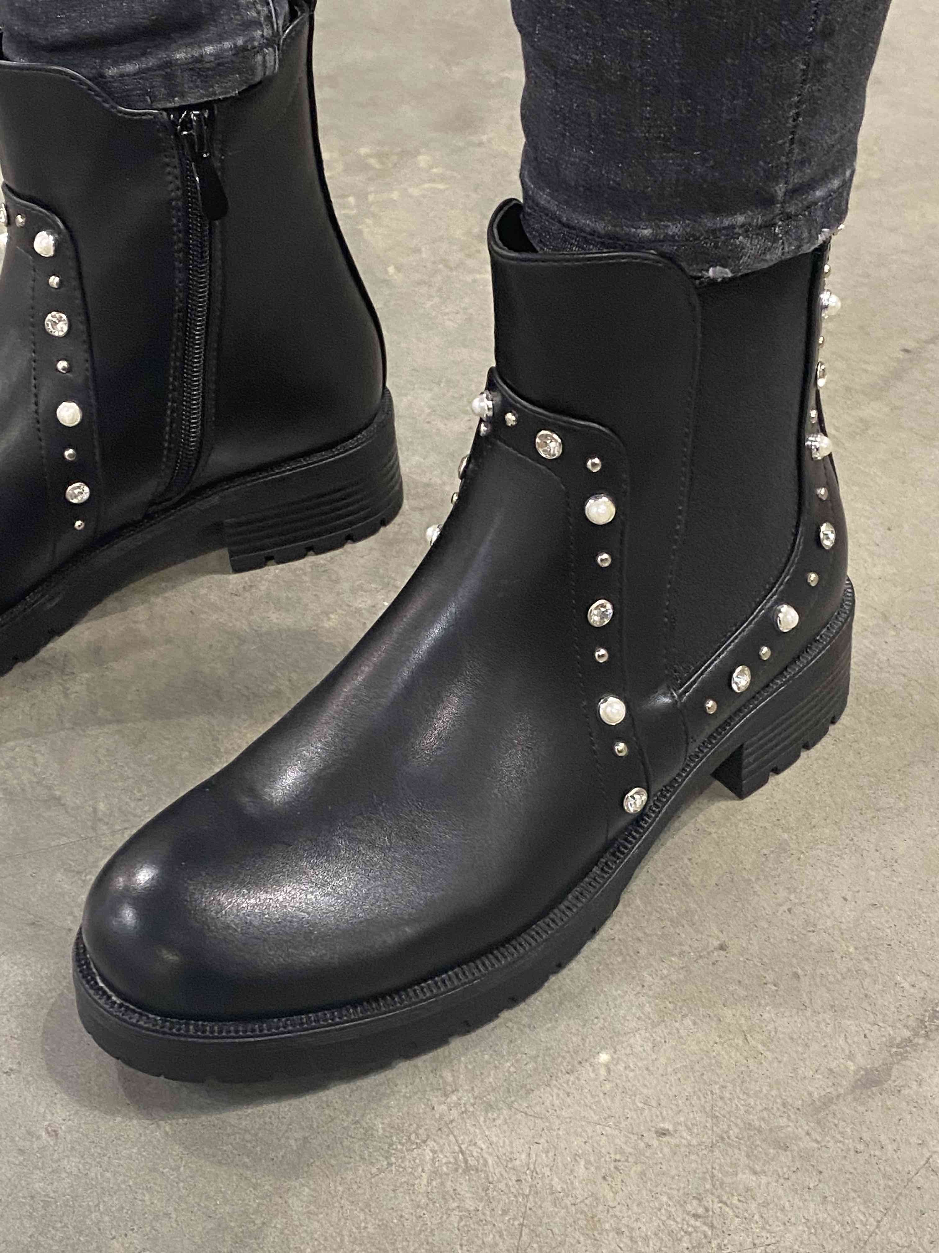 bottines avec perle