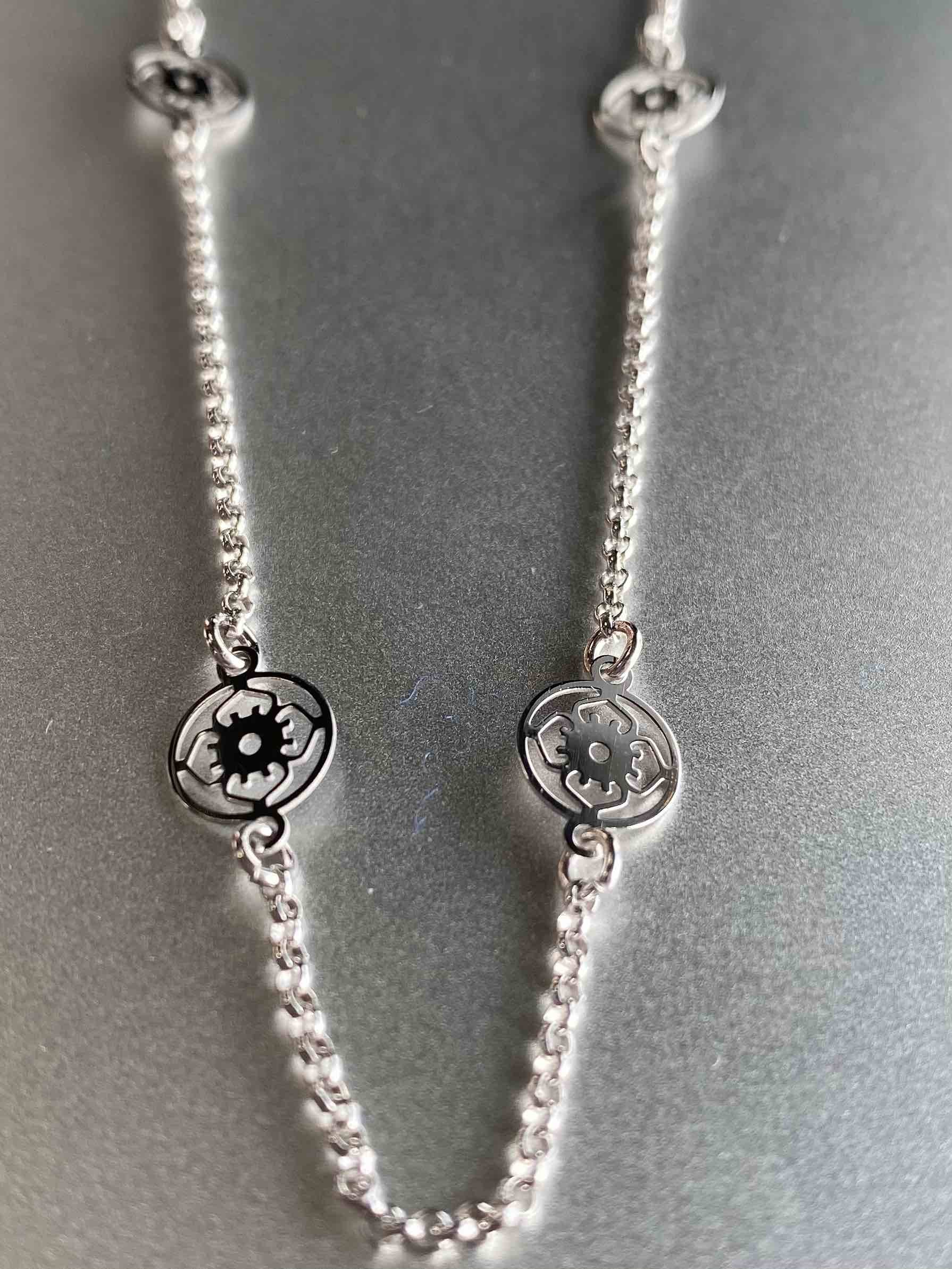 Collier Argent - Pastilles fleurs distinguées sur chaine fine 