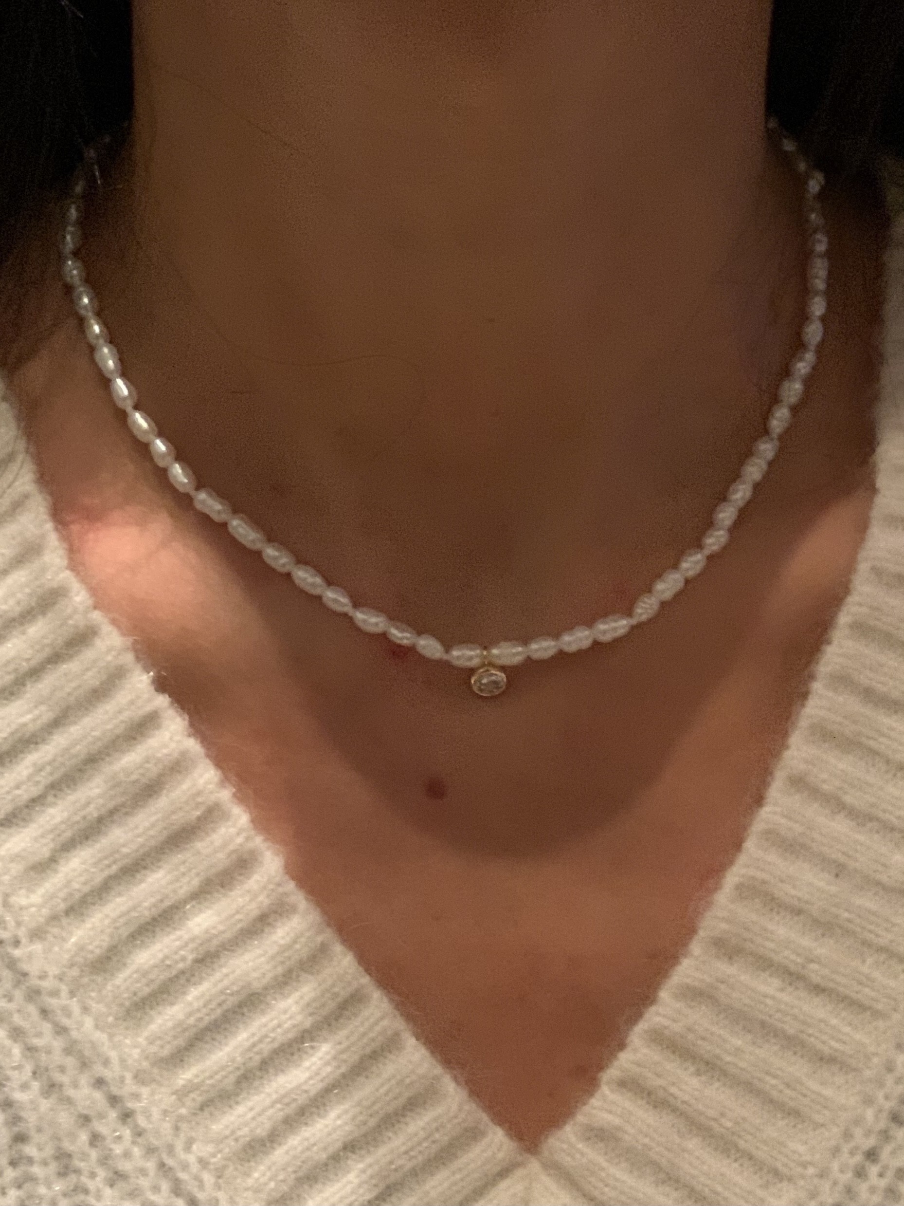 Collier Acier - Rang perles naturelles ovales avec pendantif strass 