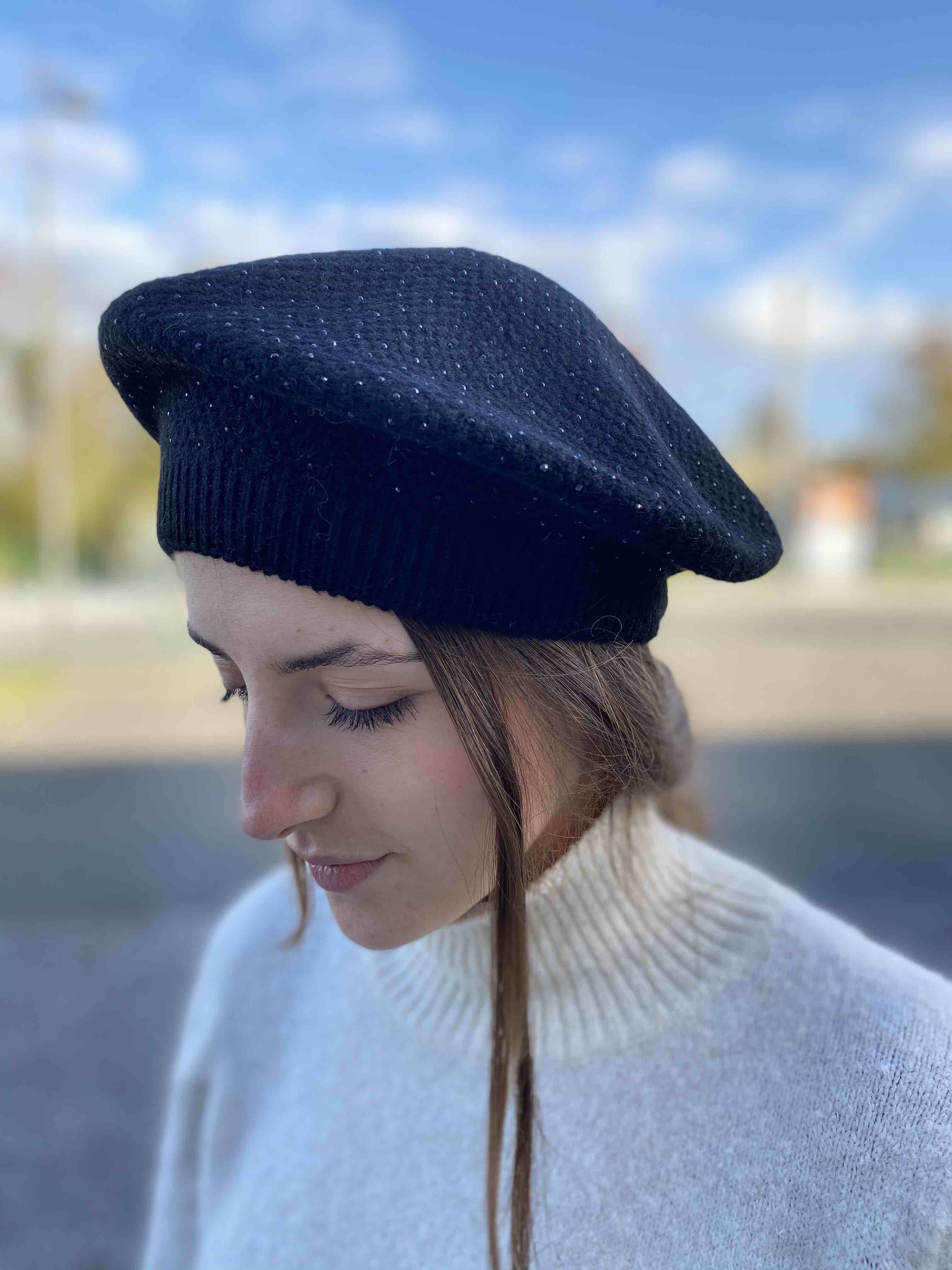 Beret tricot avec strass