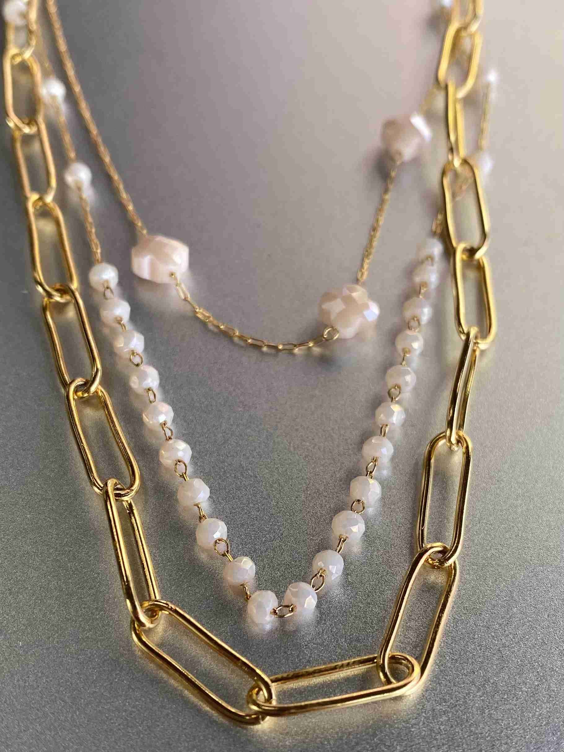 Collier Acier -Trois rangs maille forçat pierres à facettes et trèfles