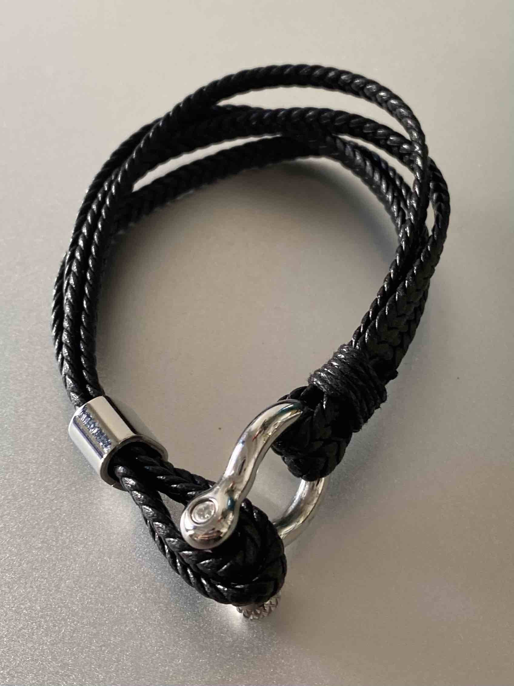 Bracelet Acier - Fer à cheval acier sur multi-rangs cuir tréssés