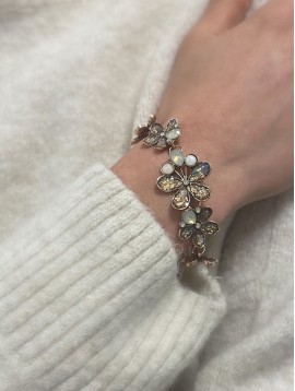 Bracelet - Rivière de fleurs pailletées et perles sur chaine 