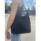 Sac porté épaule bi-matières avec pompon sur anse ajustable 