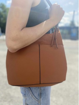 Sac porté épaule bi-matières avec pompon sur anse ajustable 