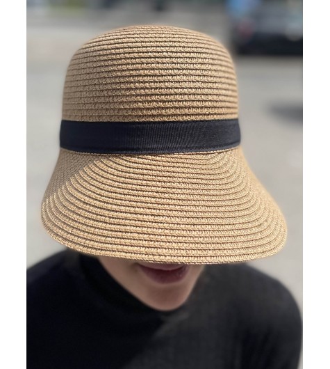 Casquette papier avec grande visière