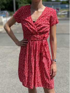 Robe mi-longue croisée motif fleurie ceinture assortie