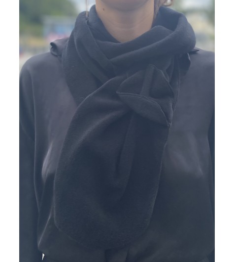 Echarpe effet polaire avec détail fleur 