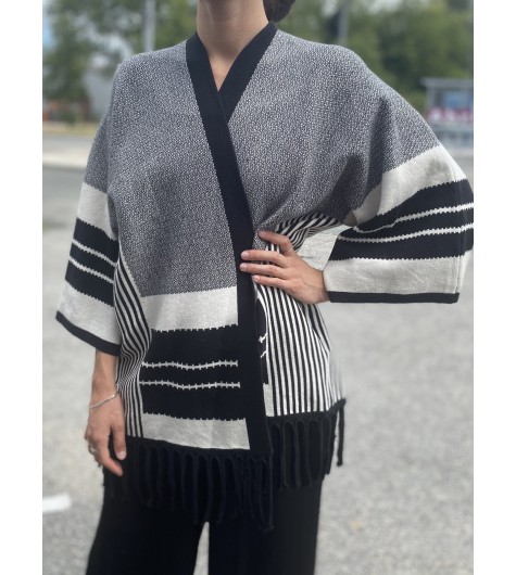 Poncho/Veste Kimono en maille géometrique