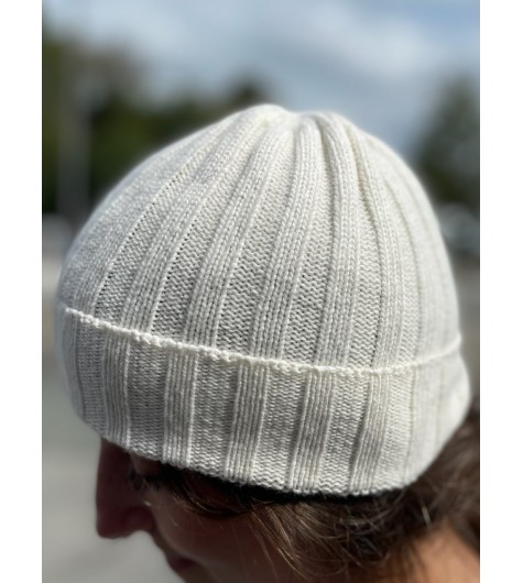 Bonnet à revers en maille fine tricottée rayures 