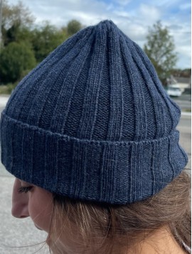 Bonnet à revers en maille fine tricottée rayures 