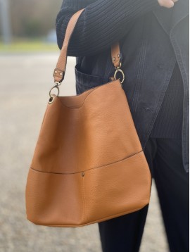 Sac porté épaule style besace avec poches sur le devant 