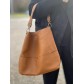 Sac porté épaule style besace avec poches sur le devant 