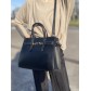 Sac synthé grand porté main avec mousquetons