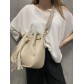 Sac cuir porté travers grainé forme bourse