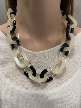 Collier court - Ovales en résines entrelacés coloré et transparent