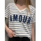 Tee shirt rayé col V floqué \"AMOUR\"