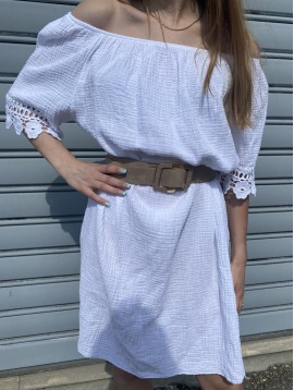 Robe longue gaufrée manches courtes broderies