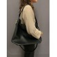 Sac besace souple grainé porté épaule avec details strass