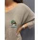 Broche - Femme avec serre-tete et lunette